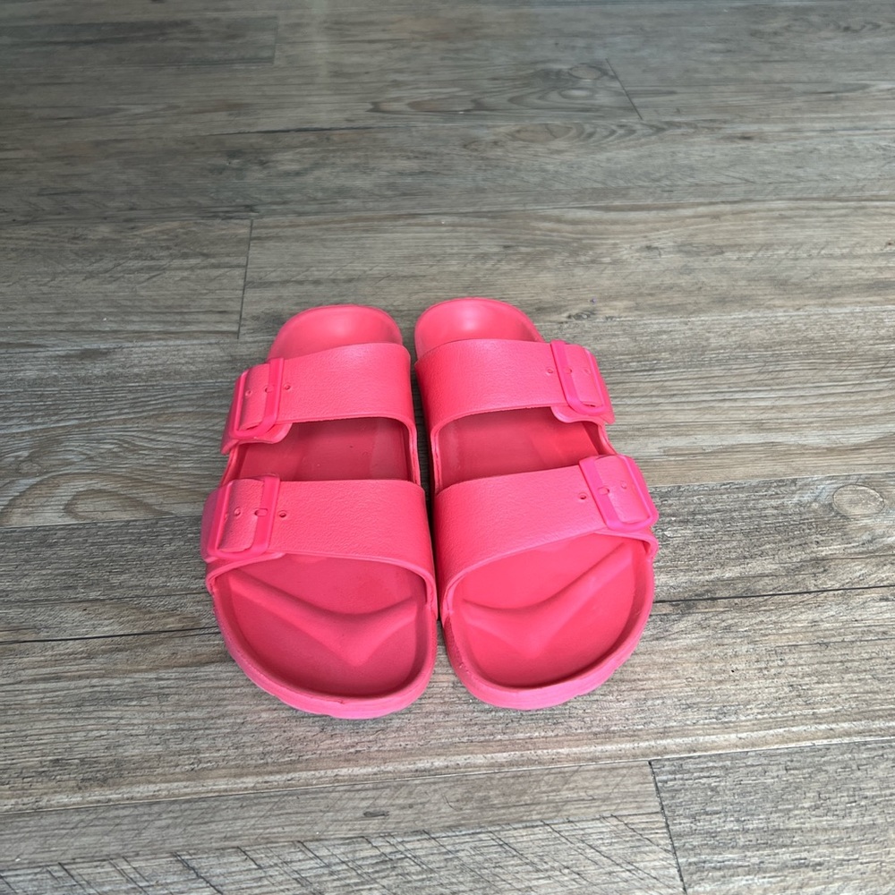 PINK SANDALS - Picture 2 of 4